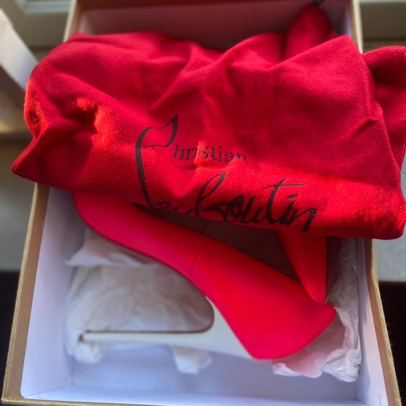 Bright HotPink/Red So Kate with White heel